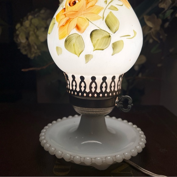 Vintage Milk Glass Lamps Yellow Roses Handpainted Ruffled Hobnail - Picture 3 of 11